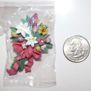 Vintage, Bouquet of Flowers pin